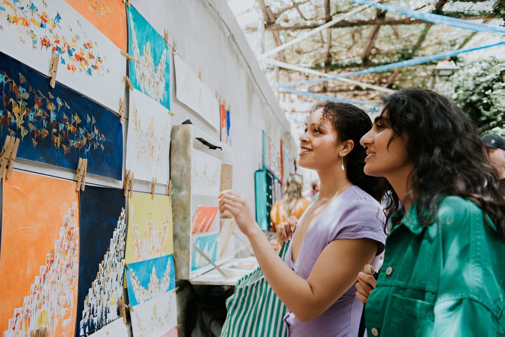 Job Market & Salaries in Canada: Employment Guide